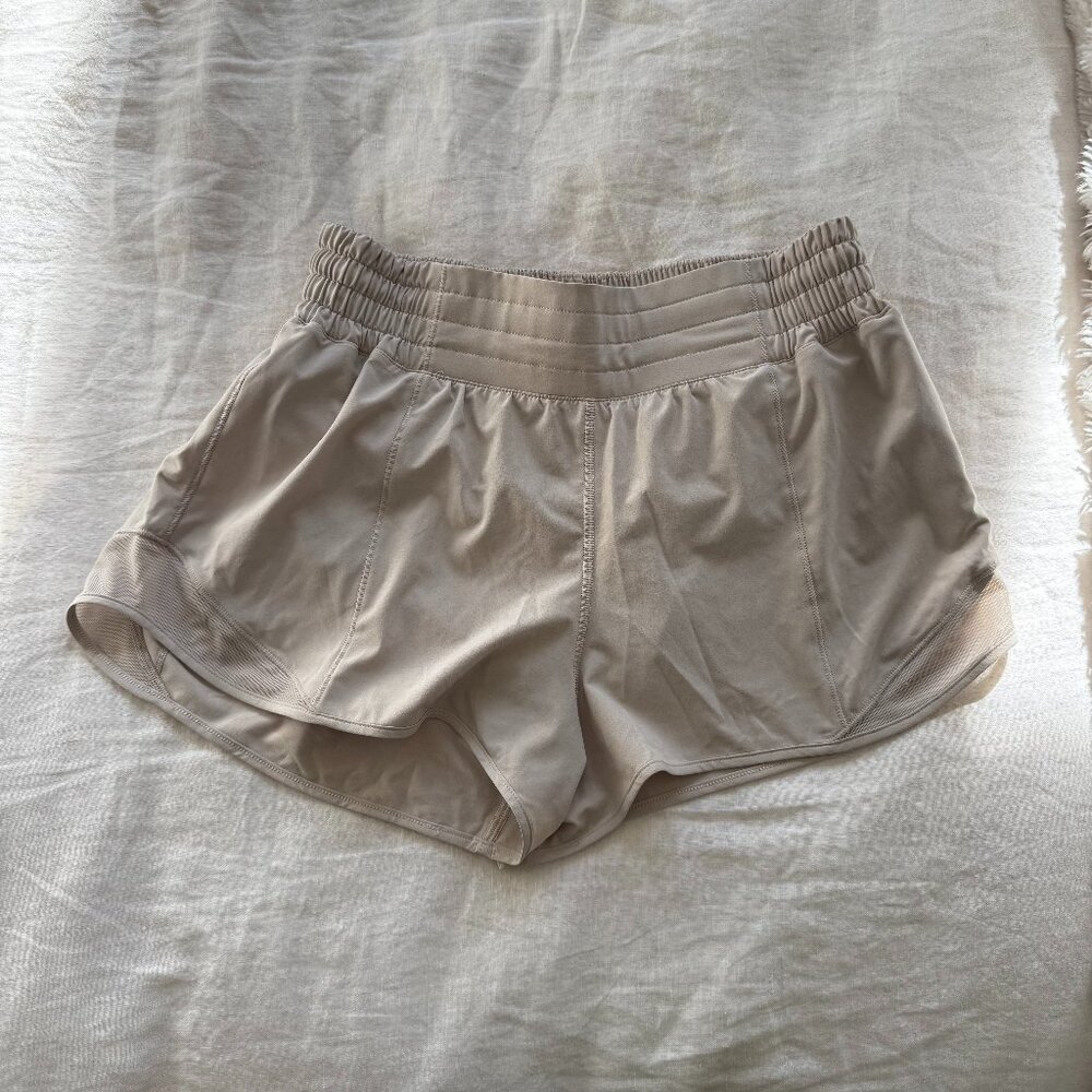Lululemon Hotty Hot High-Rise Short